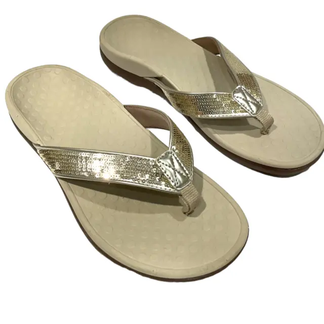 Vionic Womens Gold Sandals Flip Flops Size 8 / 39  New sequin