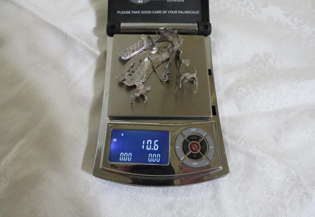 Dental Metal old bridgework Dentist silver color, salvage approx. 10 g. Scrap!