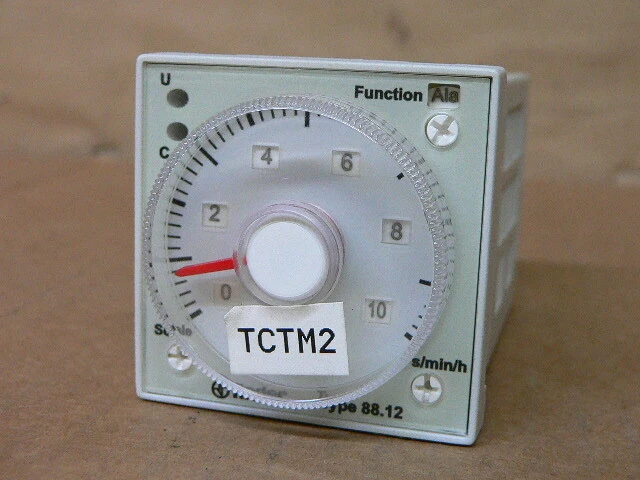 Finder - 88.12.0.230.0002- 24 / 230 V AC/DC 8 Prong Plug In Timer