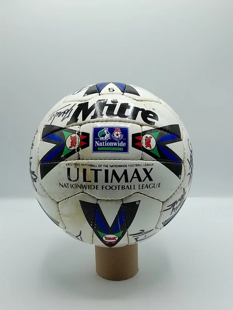 Mitre relança bola Ultimax 95 da Premier League » Mantos do Futebol