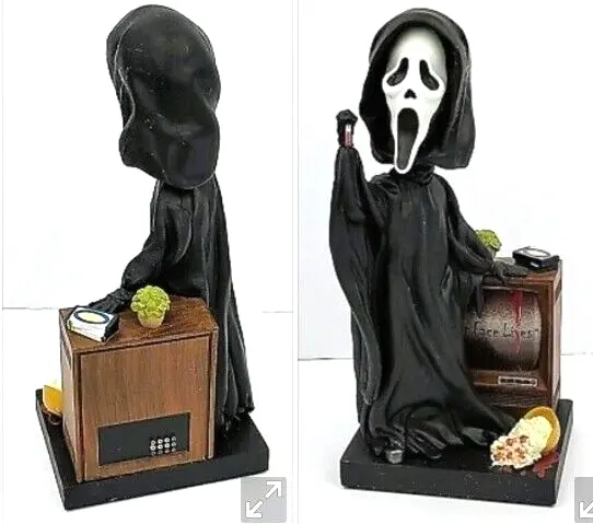 SCREAM EXCLUSIVE " GHOST FACE Lives"   Statue bloody Popcorn TV LIMITED EDITION