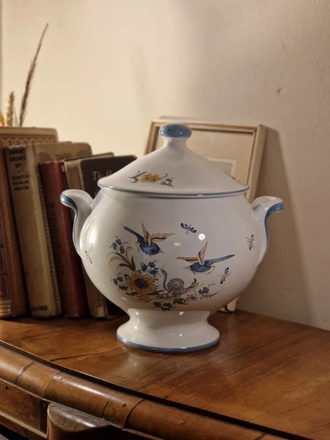 Large Poterie a la Chapelle des Pots French Hand Painted Bird Floral Lidded Urn