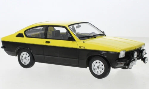 Voiture coupé de 1975 couleur rouge - OPEL Kadett C