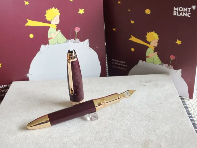 Montblanc Meisterstück Petit Prince and Planet Solitaire LeGrand Fountain Pen