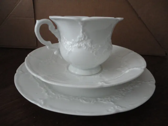 Meissner Porzellan Gedeck B-Form Tasse mit Teller Untertasse 1. Wahl Kaffeetasse