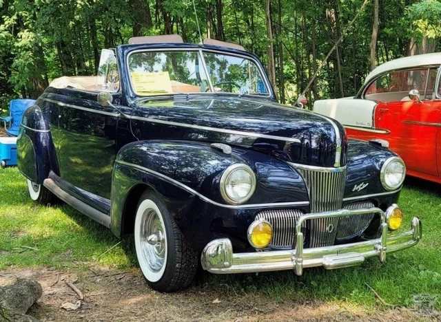 1941 Ford Super DeLuxe Convertible Super DeLuxe Convertible / Tri-Power Flathea