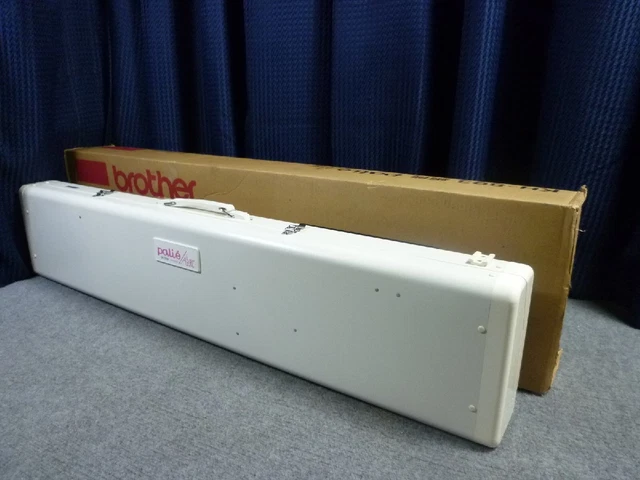 Máquina de tejer Brother KH-893 con estuche máquinas de tejer