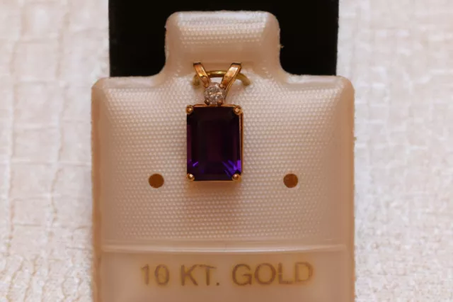 Exclusiver Amethyst & Diamant Anhänger - 1,0 ct. - 10 Kt. Gold 417 - Smaragd Cut