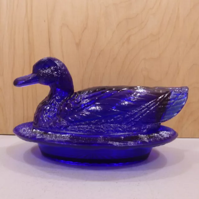 Vintage Westmoreland Cobalt Blue Glass Large Duck on Nest Covered Dish Wavy Base