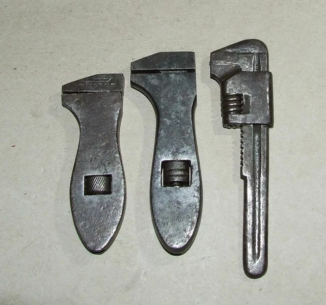 CLÉ A MOLETTE Ancienne Signée WAKEFIELD WRENCH USA EUR 10,00 - FR