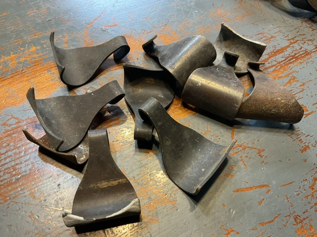 10 Vintage Metal Picture Rail Hooks, Picture Hanging Hooks