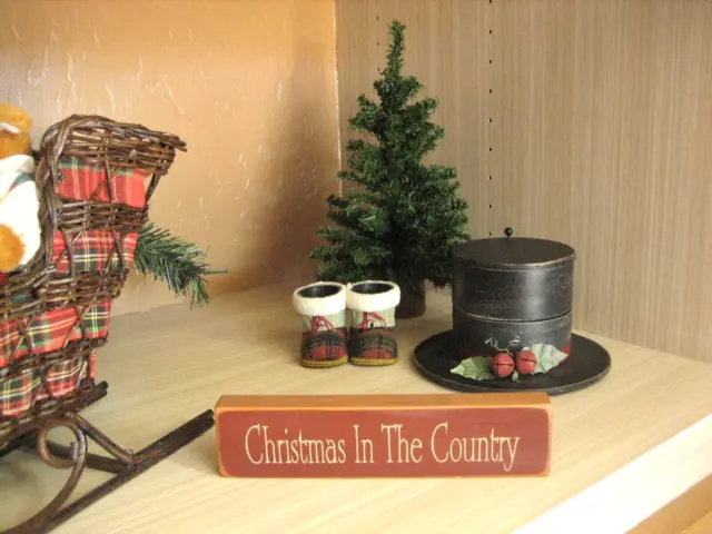 Christmas In The Country Sign Plaque Shelf Sitter Cousin Farms 8.5" x 2"