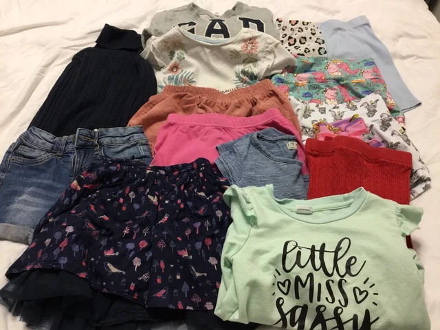 Girls Bundle of Summer Clothes ages 2 -4 years