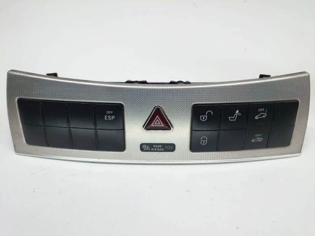 Bouton De Warning Pour Mercedes-Benz Classe CLK (W209) Coupé – Référence A2096890031, Occasion, Origine Allemagne