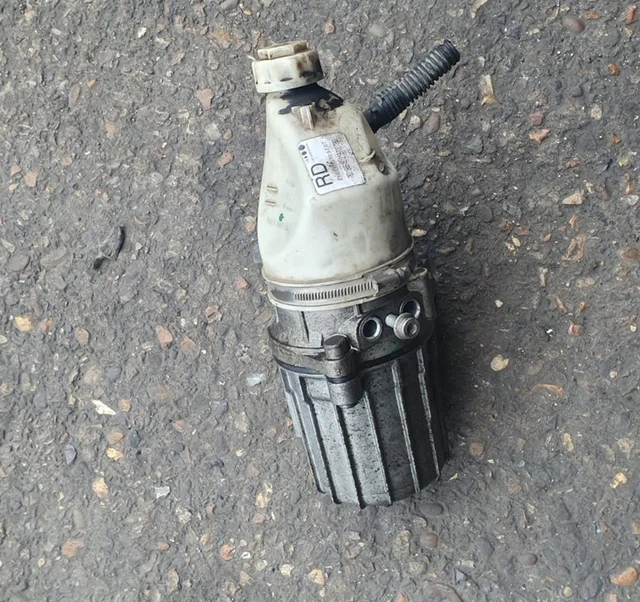 VAUXHALL ZAFIRA B 1.9 CDTI Power Steering Pump 7625955136 2008 £60.00 PicClick UK