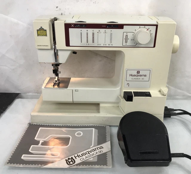 HUSQVARNA CLASSICA 90 Sewing Machine Rare Made In Sweden With Pedal