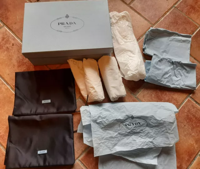 Scatola clearance scarpe prada