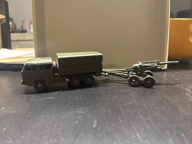 Dinky Toys 1:55 - Véhicule Militaire Miniature - Dinky Toys 1 55 Vehicule Militaire Miniature Dinky Toys 80d Camion Militaire Berliet Tous Terrains Boxed