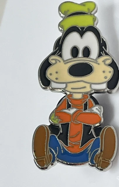 Disney Goofy Big Head WDW Parks Pin Trading