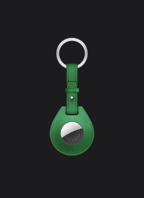 Brand New Authentic Apple AirTag Hermès Key Ring Bambou Leather Brand New Authentic Apple AirTag Hermès Key Ring Bambou Leather