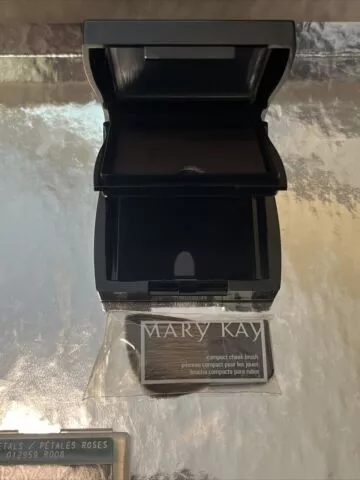 NIB Mary Kay Mineral Cheek Color - Strawberry Cream, Shy Blush, or Citrus Bloom