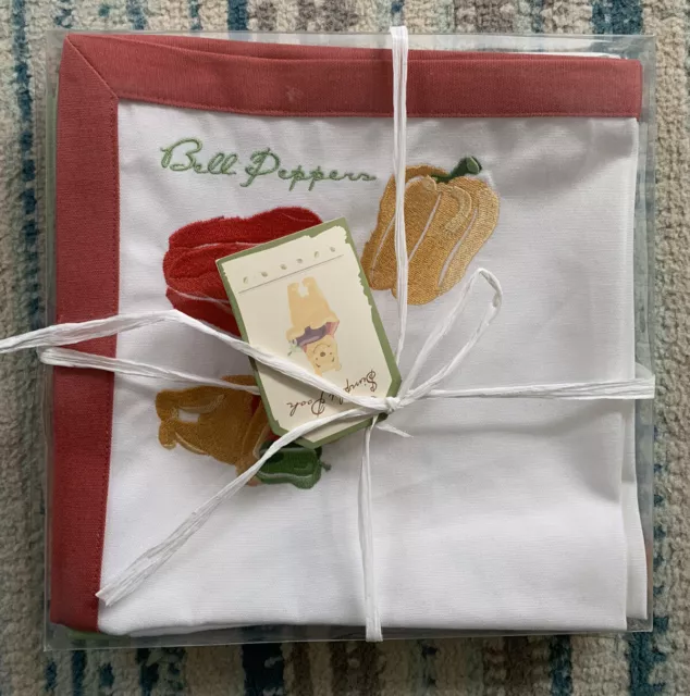 NUEVO Juego de 4 servilletas de algodón cosidas de Disney con personajes y verduras Nuevo en caja