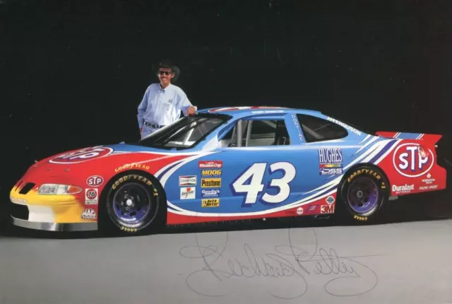 Richard Petty NASCAR Hall of Fame HOF Disney Cars Voice Signed Autograph Photo