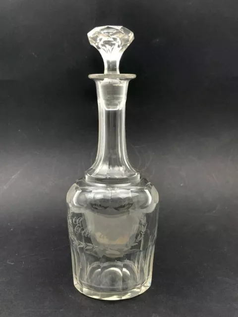 Rare Carafe en Cristal de Baccarat XIXe gravée "Eau De Vie" Côtes plates