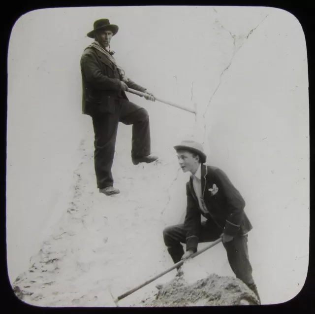 Glass Magic Lantern Slide A GUIDE C1910 OLD PHOTO SWITZERLAND MOUNTAINEERING