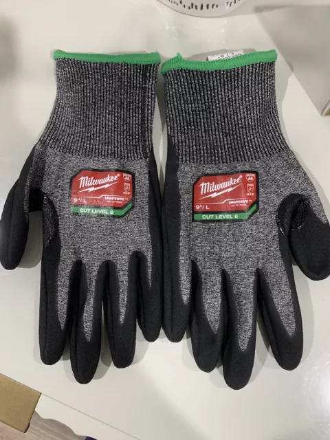 Milwaukee Large Cut Level 6 High-Dexterity Nitrile Dipped Gloves