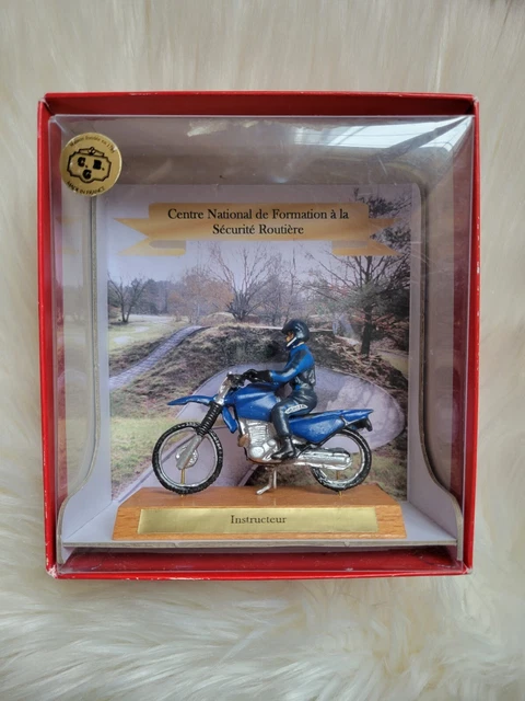 FIGURINES TINTIN LOT De 6 En Pvc H 8cm Et 5 Cm Tres Bon Etat No