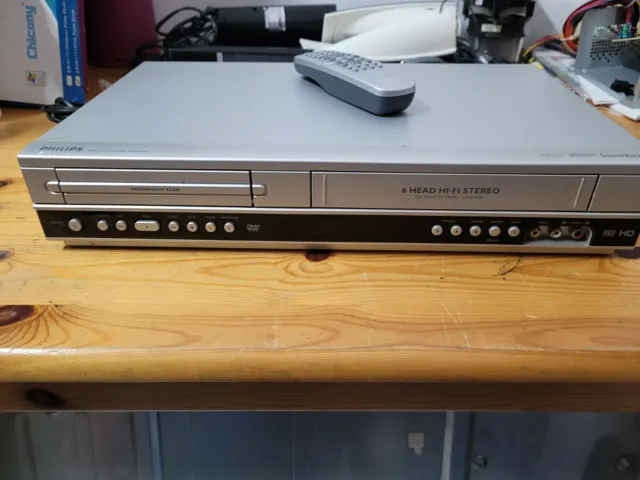 Lecteur DVD / VHS PHILIPS DVP3350V avec télécommande Combi DVD/VHS enregistreur 2