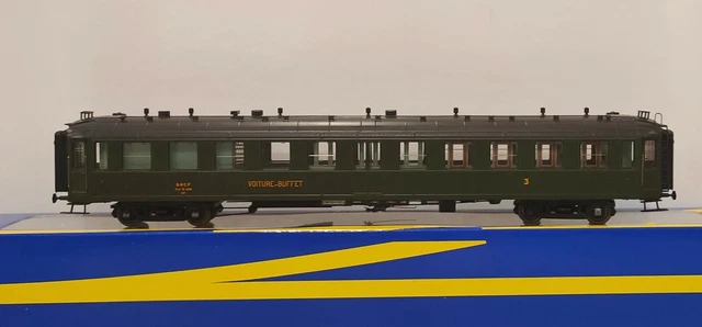 Voiture Ree Modèles Bacalan C11myfi 3ème Classe – SNCF époque III, Toit Noir, échelle HO
