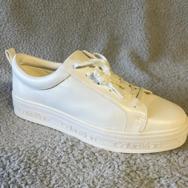 Calvin Klein Jaelle Sneakers Womens 10 White Platform 100% Leather Lace Up Shoe