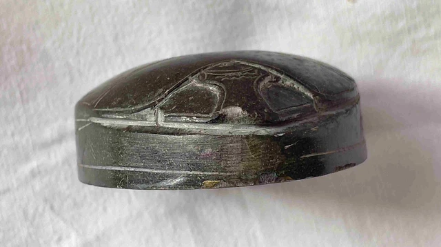 SCARABÉE DE COEUR. Égypte, basse époque en schiste 4