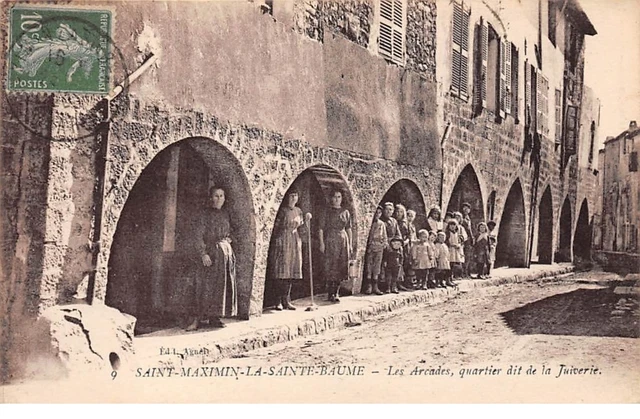 83 .n° 109023. saint maximin la saint balm .judaica .les arcades .quartier d