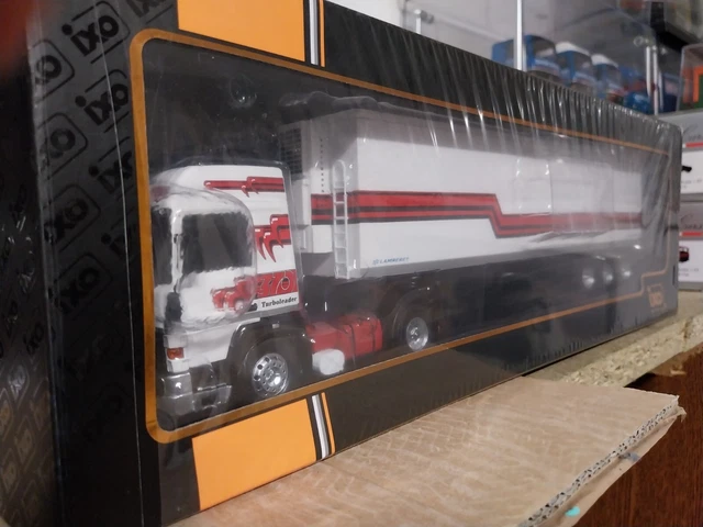 Wersten Star semi Remorque transporteur de Bateaux - 1/43ème en boite