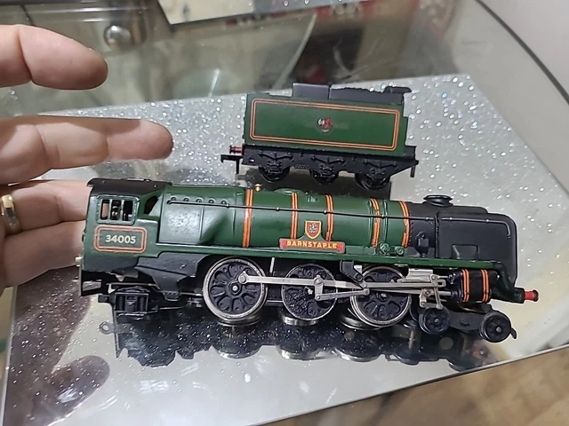 Hornby Dublo OO 2235 4-6-2 SR West Country Loco 'Barnstaple' & Tender, 2-Rail