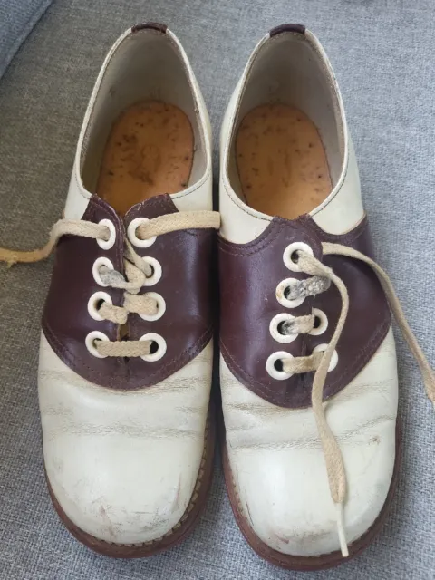 Vintage Saddle Shoes Original Hard Sole Cheerleading Girls Women 040 40083