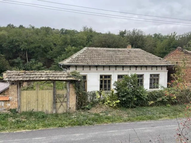 The Cottage - Osikovo. House For Sale Bulgaria Near Popovo Town. See Video