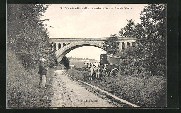 CPA Nanteuil-le-Haudouin, Rue du Viaduc, vue de la rue