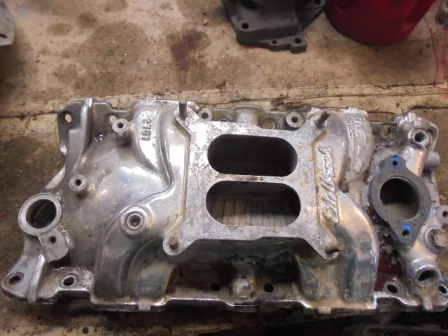 Aluminum Intake SBC Edelbrock 2701 Performer EPS IHRA NHRA IMCA WISSOTA Rat Rod Aluminum Intake SBC Edelbrock 2701 Performer EPS IHRA NHRA IMCA WISSOTA Rat Rod