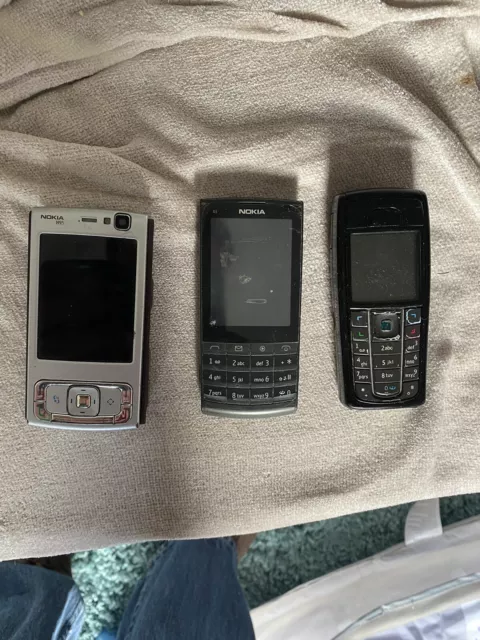 Joblot Of X3 Nokia  Mobile Phones- Faulty For Spares & Repairs