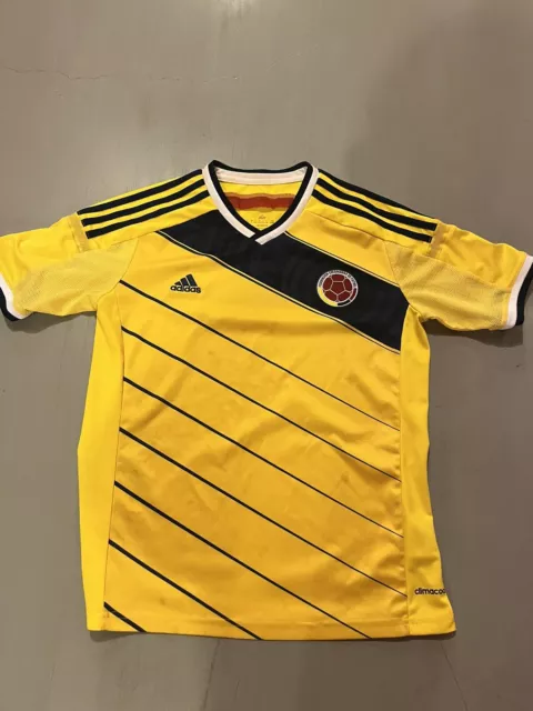 Adidas Colombia National Team 2022 Home Soccer Jersey. Men’s Sz: Small