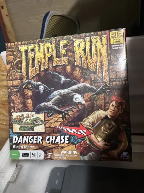 Temple Run Board Game Danger Chase Electronic Idol Spin Master Evil Monkey  X-mas