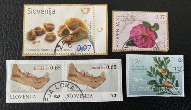 Lot de 5 timbres de Slovénie années diverses - encore sur fragment B29