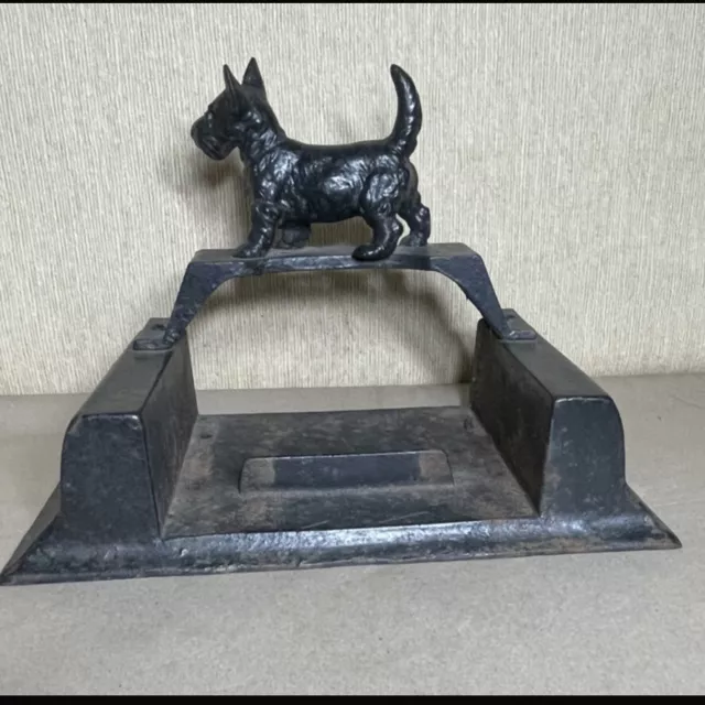 Antique Cast iron Figural Scottie Dog Boot Scraper