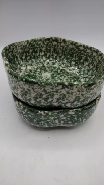 Set of 2 Gerald Henn Workshop Roseville Green Spongeware 6.50" Scallop Bowls