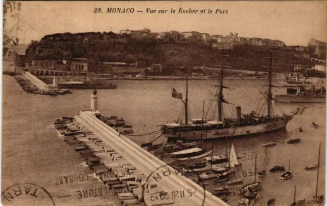 CPA AK MONACO - Vue sur le Rocher et le Port (476662)