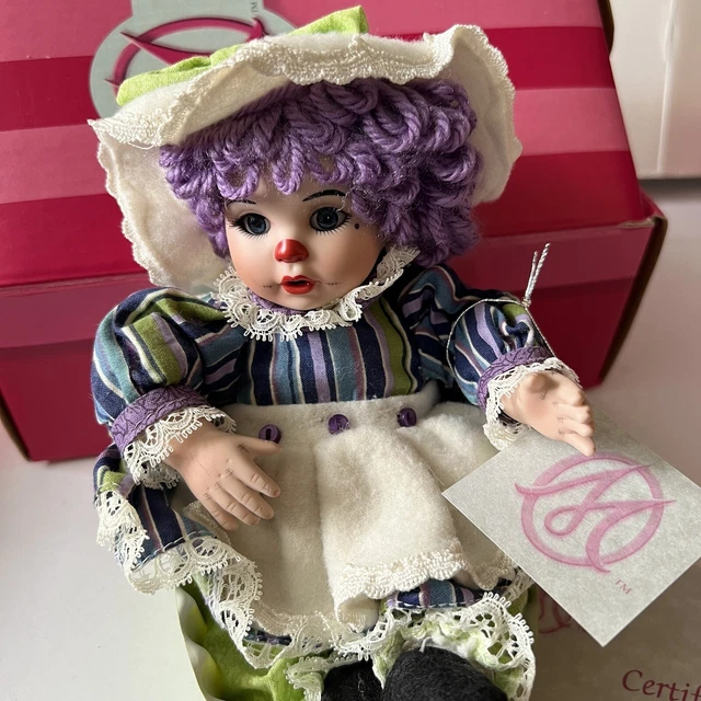 Marie Osmond Oatmeal Raisin Rag A Muffin Doll Porcelain COA Box Necklace Tag